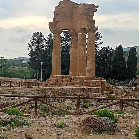Capinera 3*