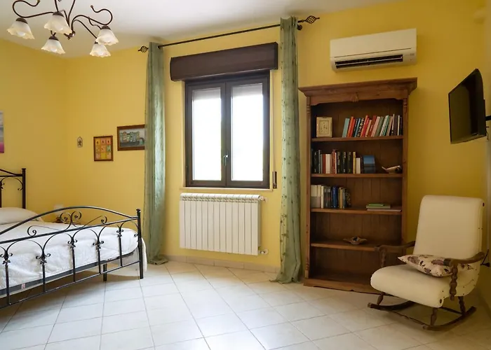 Bed & Breakfast Capinera